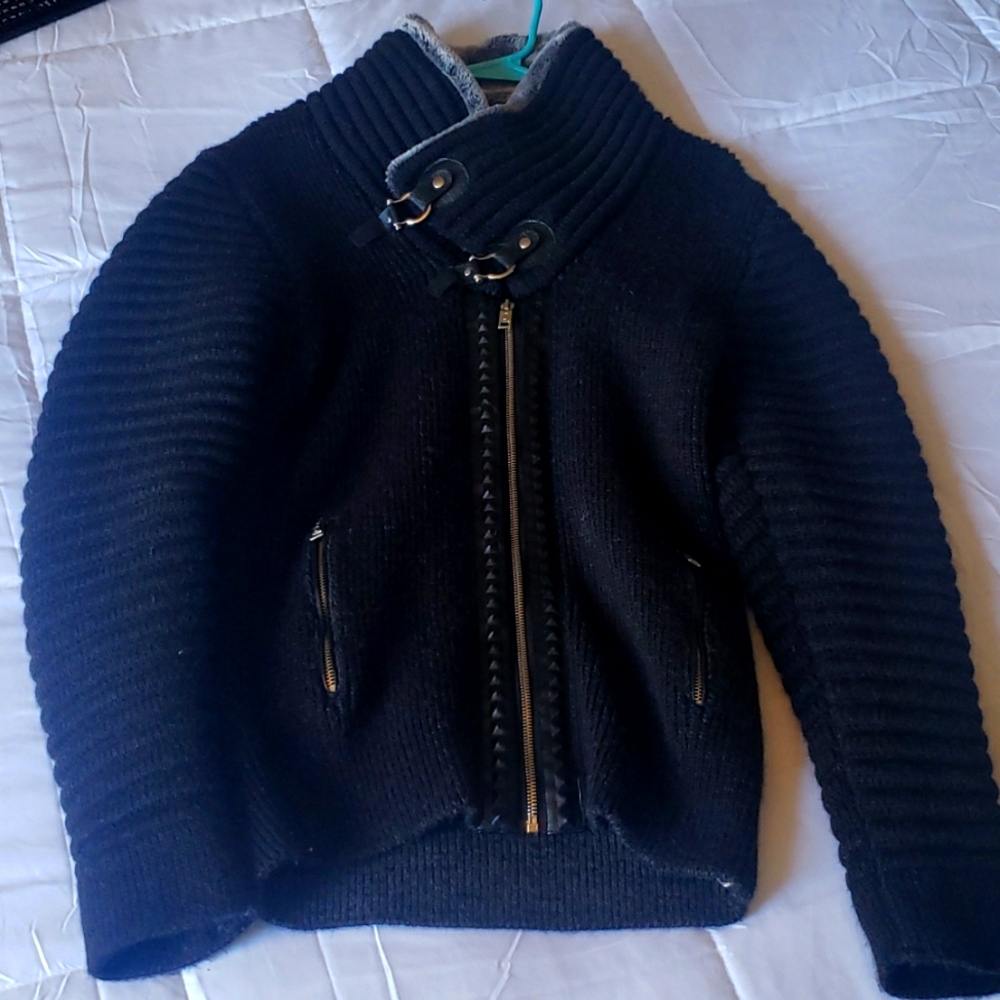 Lief Nelson winter sweater